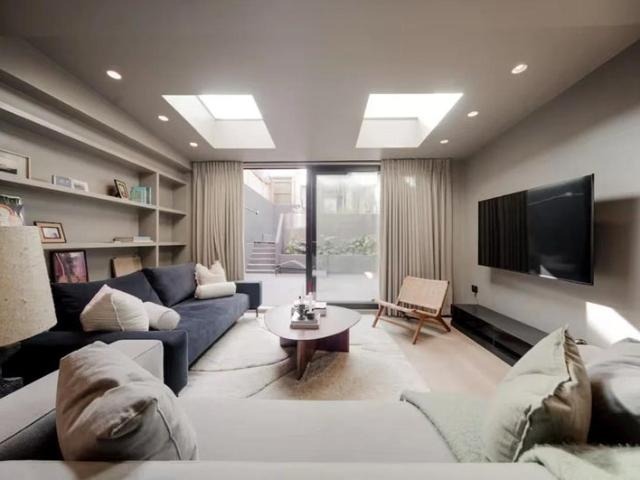 Apartment for rent in Barnsbury, Greater London