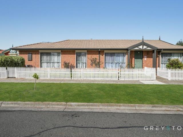 House for rent in Golden Square, Melbourne
