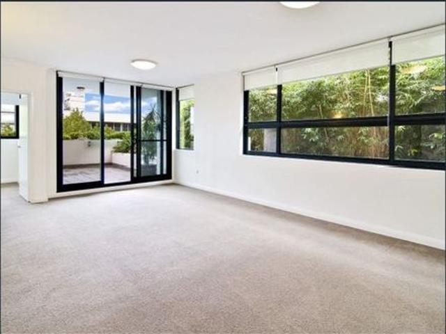 Apartment for rent in Lower North Shore, Sydney