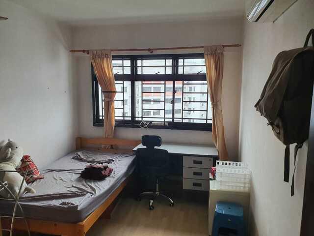 Room for rent in Sembawang, 23 North West