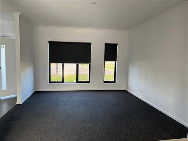 Townhouse for rent in Camerons Creek, Victoria