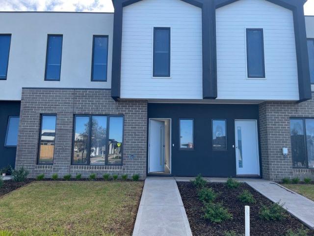 Townhouse for rent in Camerons Creek, Victoria