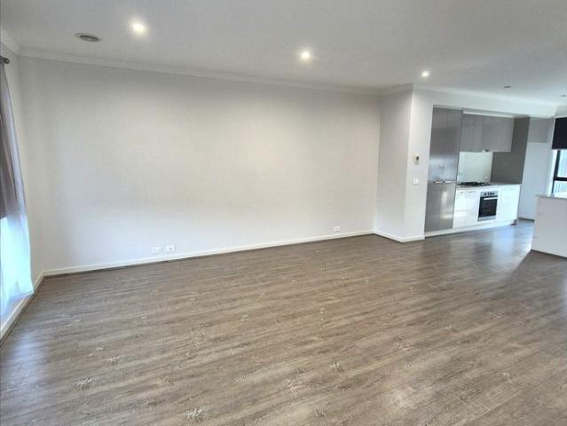 Townhouse for rent in Camerons Creek, Victoria