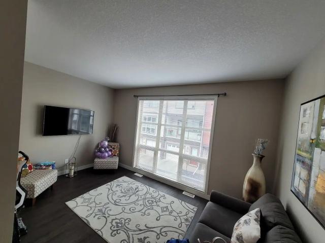 Condo for rent in Alberta