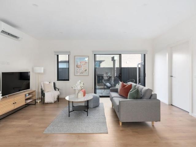 Townhouse for rent in Camerons Creek, Victoria