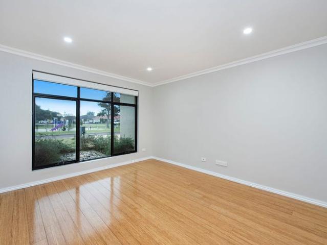 House for rent in Port Kennedy, Western Australia