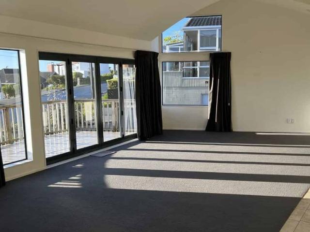 House for rent in Whangaparaoa, Oroua County