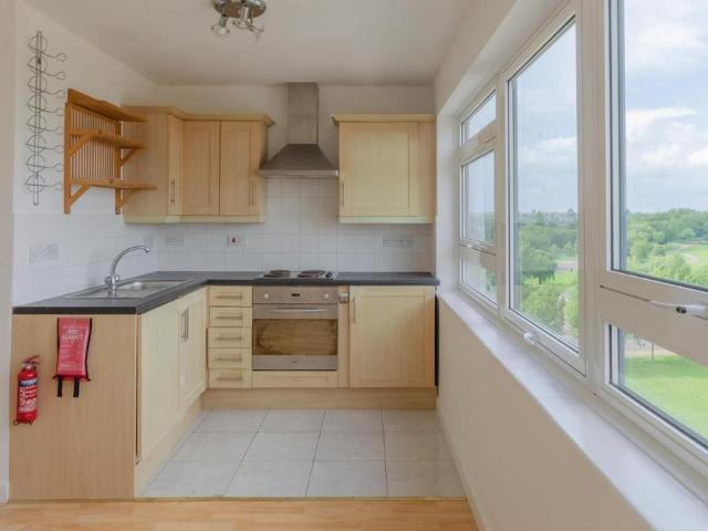Apartment for rent in Brownswood Park, Stoke Newington