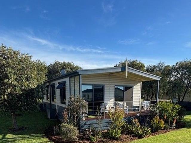 Villa for sale in Mannerim, Victoria