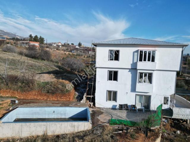 Kahramanmaraş Merkez içerisinde satılık Villa
