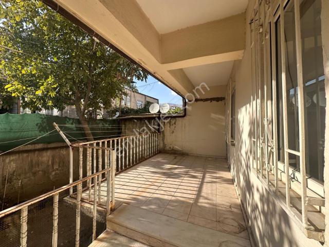 İsa Divanlı Mahallesi, Dulkadiroğlu içerisinde kiralık mülk