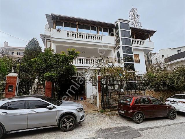 Balçova, İzmir içerisinde satılık Villa