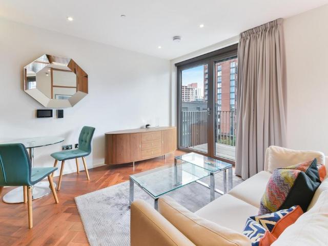 Apartment for rent in Nine Elms, Greater London