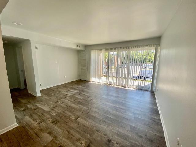 Apartment for rent in Riverside, Ypsilanti