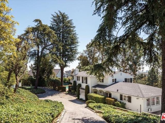 House for sale in Canoga Park, California