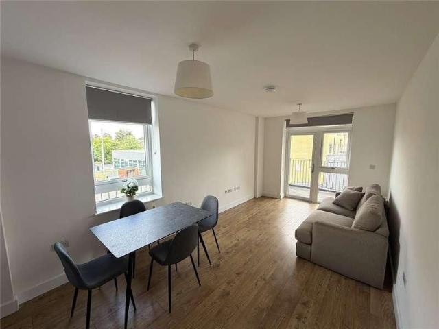 Apartment for rent in Bowes Park, Greater London