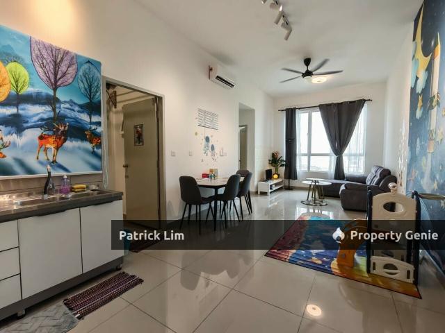 Condominium for rent in Malaka