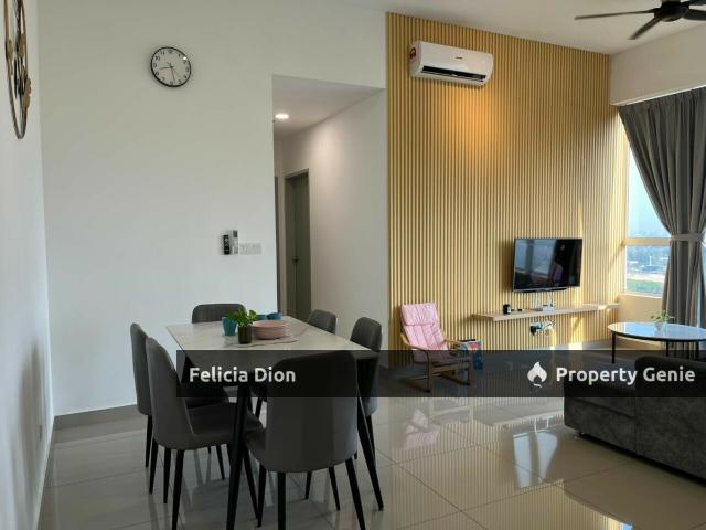 Condominium for sale in Malaka
