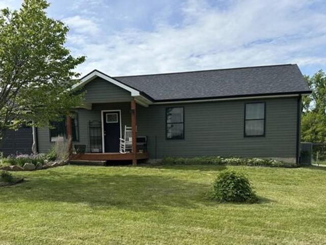 House for sale in Stanford, Kentucky