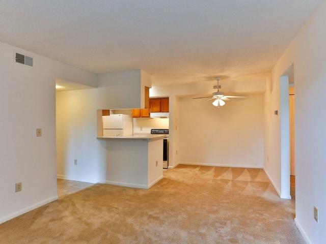 Apartment for rent in Mecklenburg, North Carolina