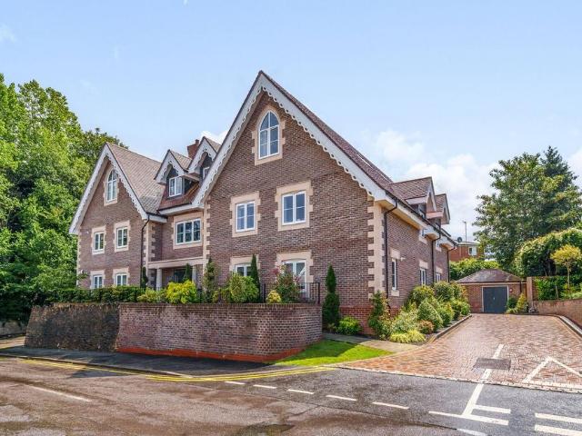 House for rent in Holloway Hill, Fole