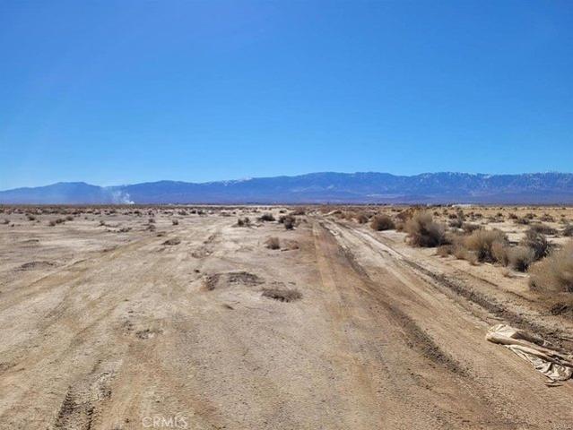 Land for sale in Lucerne Valley, California