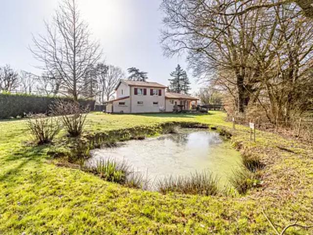 Maison vente à Bourg-en-Bresse, Ambérieux-en-dombes