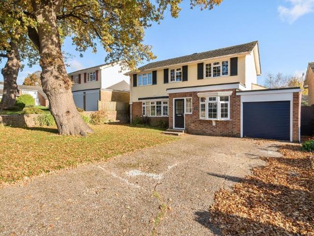 House for rent in Perryfields, West Sussex