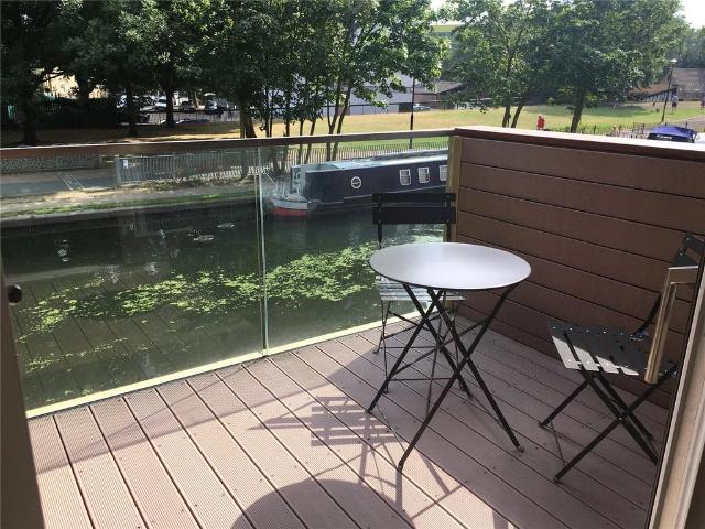 Apartment for rent in Kensal Town, Greater London