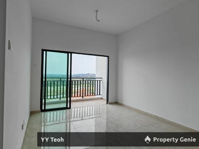 Condominium for sale in Malaka