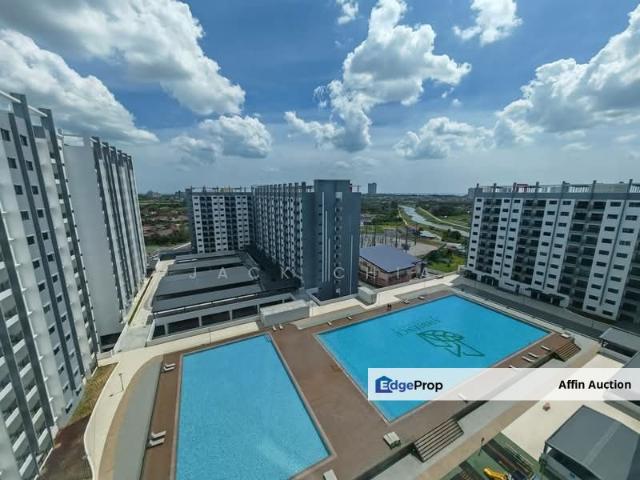 Condominium for sale in Malaka