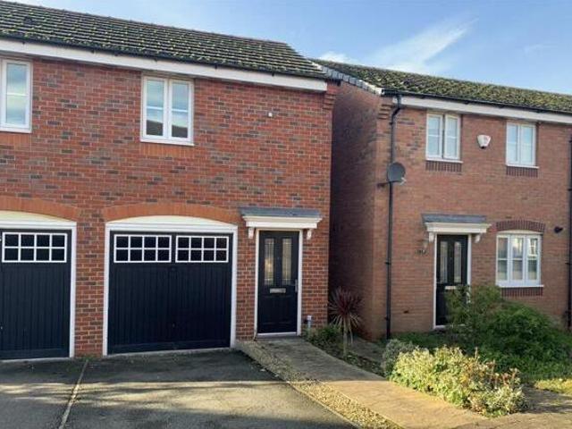 House for rent in Leyfields, Kettlebrook