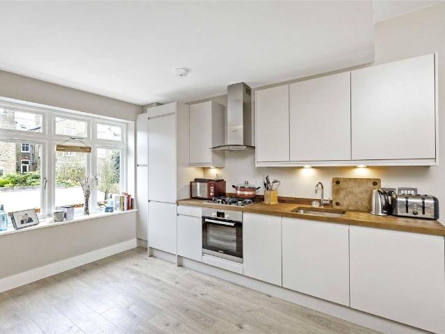 Apartment for rent in Streatham, Greater London