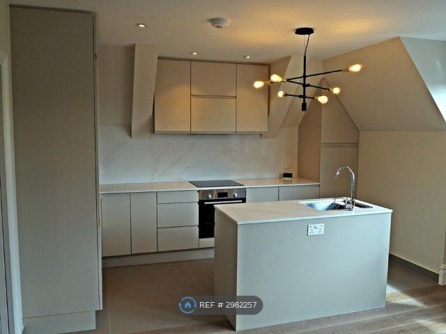 Apartment for rent in Streatham, Greater London