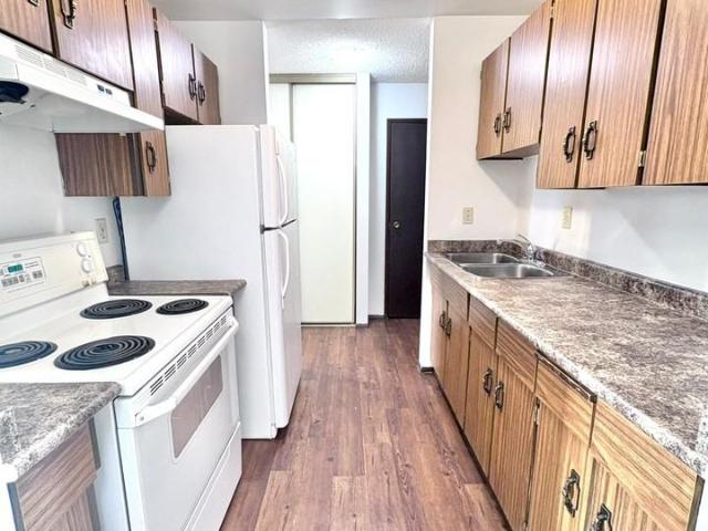 Apartment for rent in Wedgewood, Alberta