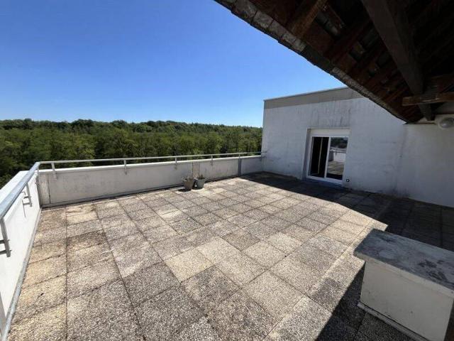 Appartement location à Le Bout des Ponts-Est, Amboise