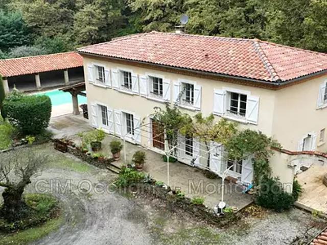 Maison vente à Castres, Ambres