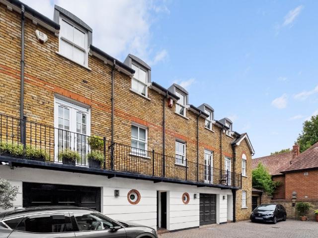 Apartment for rent in Battersea, Greater London
