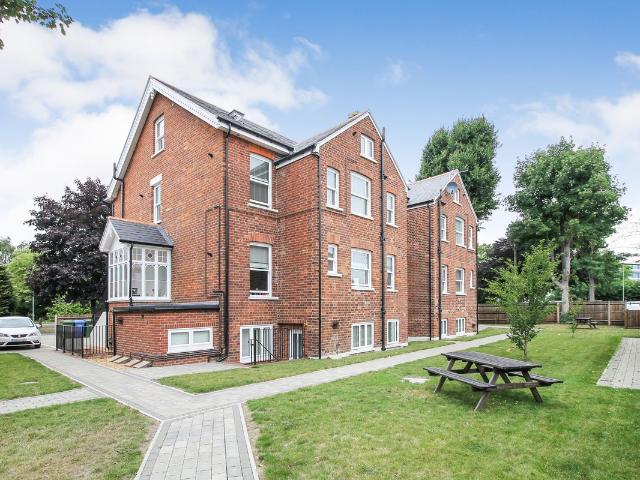 Apartment for rent in Farnborough, Hampshire