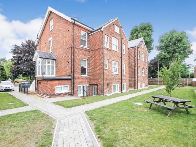 House for rent in Farnborough, Hampshire