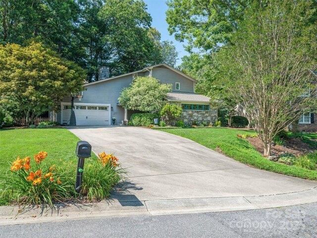 House for sale in Arden