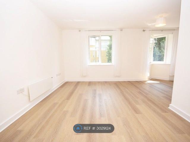 House for rent in London Borough of Richmond upon Thames, Greater London