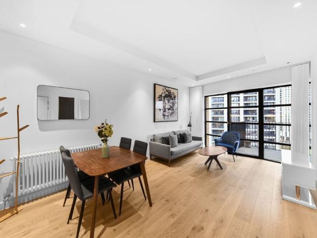 House for rent in London City Island, Blackwall