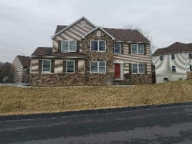 House for sale in East Stroudsburg House for sale in East Stroudsburg