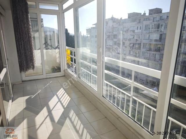 Karabağlar, İzmir içerisinde kiralık mülk