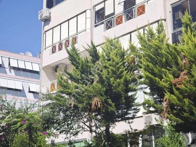 Karabağlar, İzmir içerisinde kiralık mülk