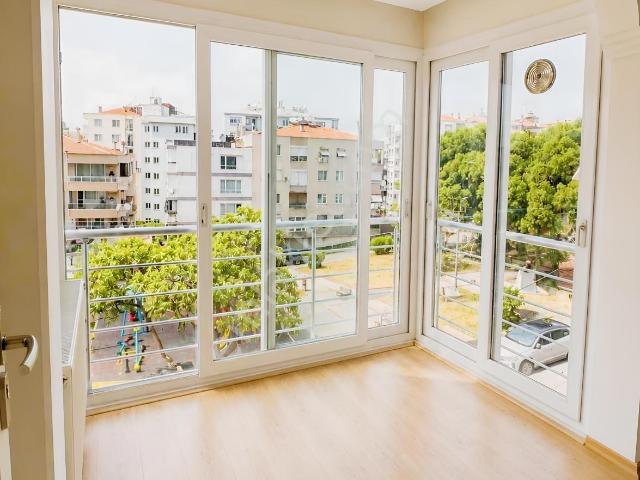 Metin Oktay Mahallesi, Karabağlar içerisinde kiralık mülk