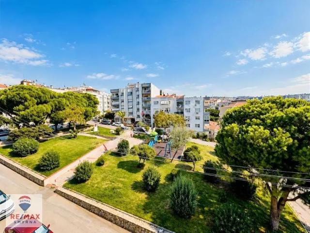Esenyalı Mahallesi, Karabağlar içerisinde satılık mülk