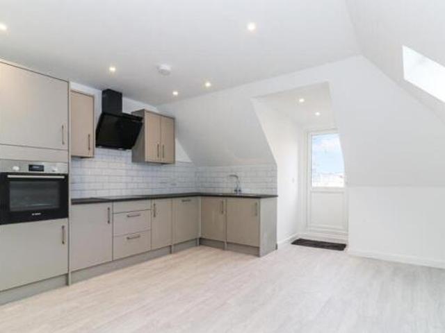 House for sale in Totteridge, Cressex