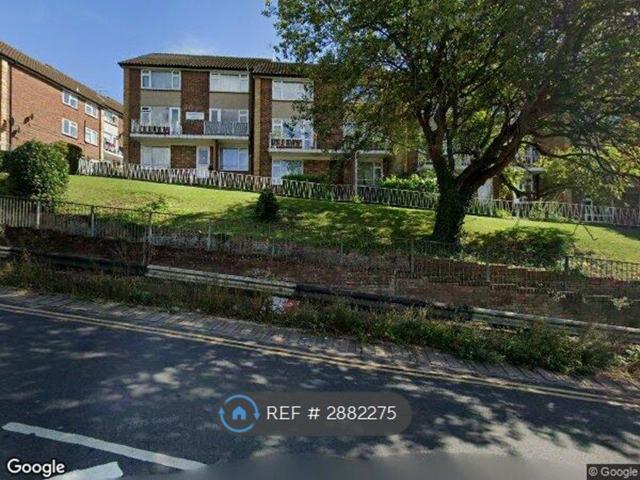 Apartment for rent in Totteridge, Cressex